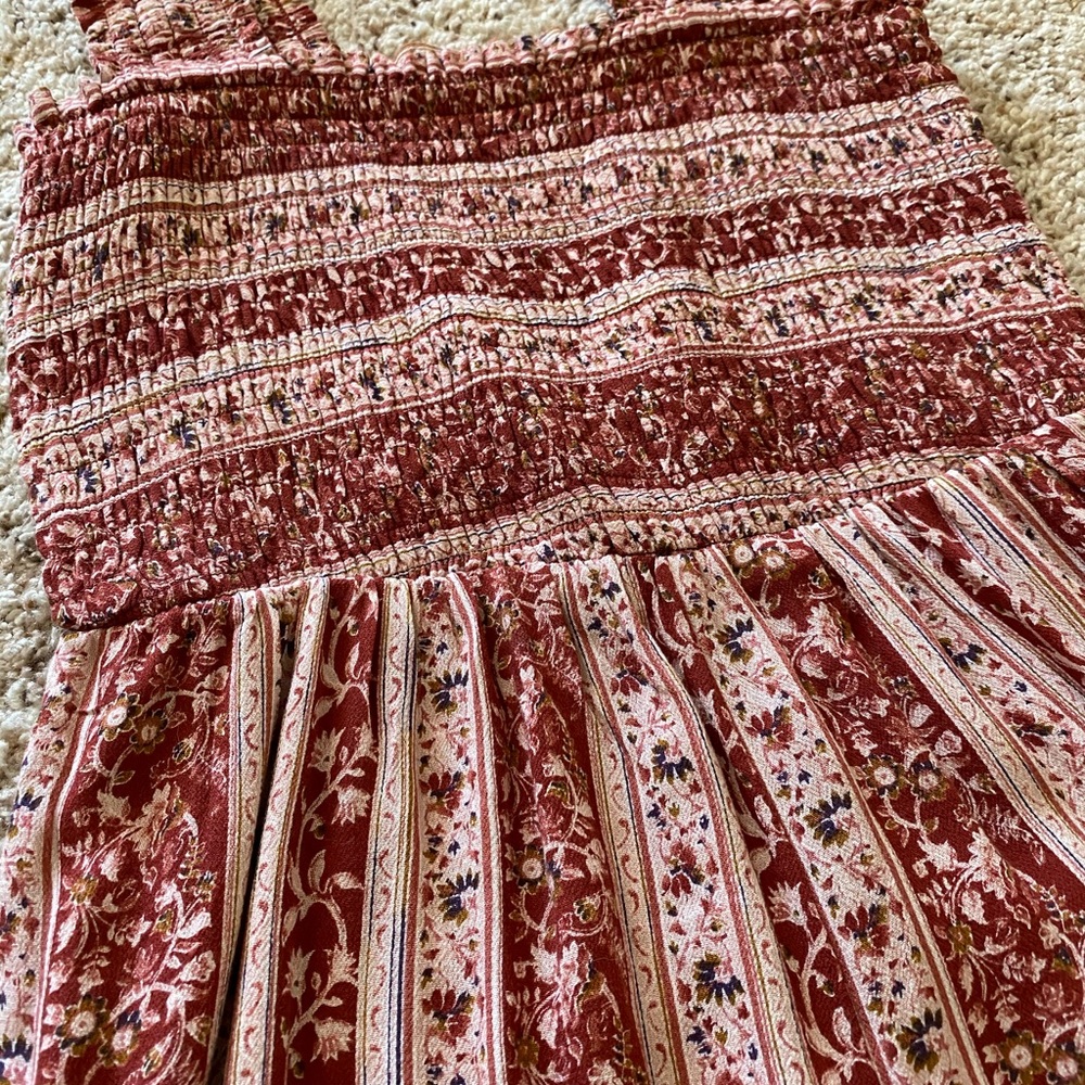 American Eagle floral smocked romper - Picture 2 of 4